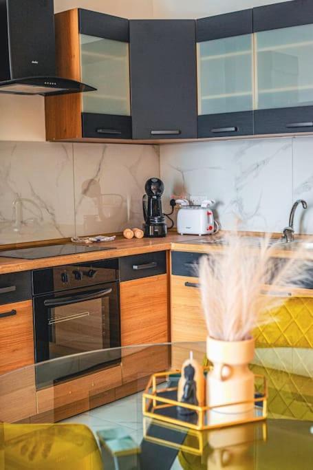 Stylish Seafront Spinola Apartment Saint Julian's