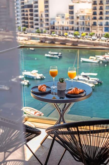 Apartment Stylish Seafront Spinola
