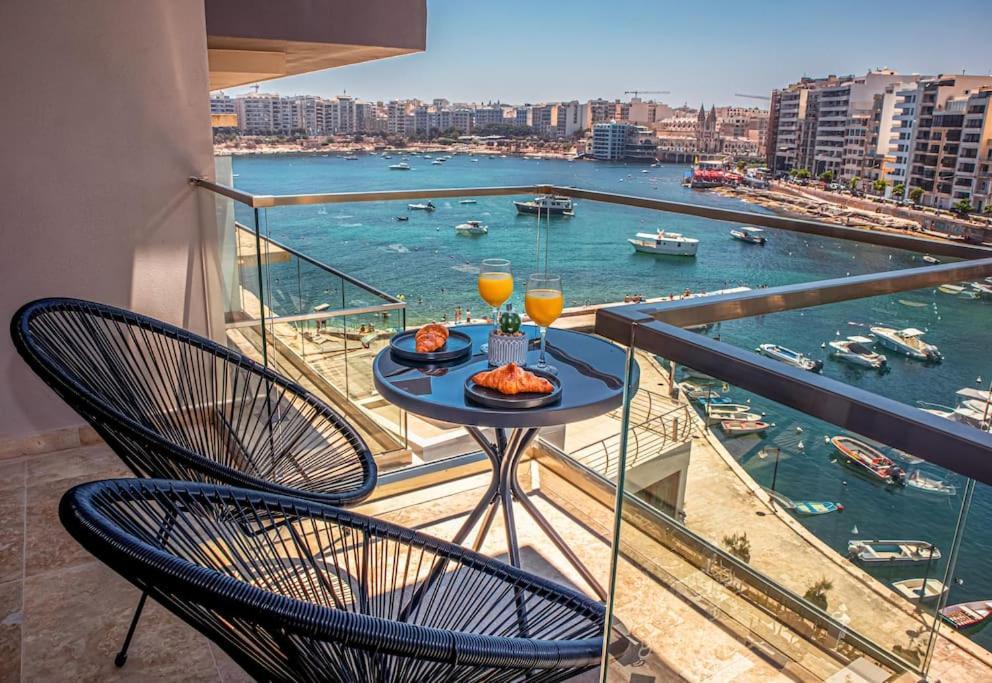Stylish Seafront Spinola Apartment Saint Julian's